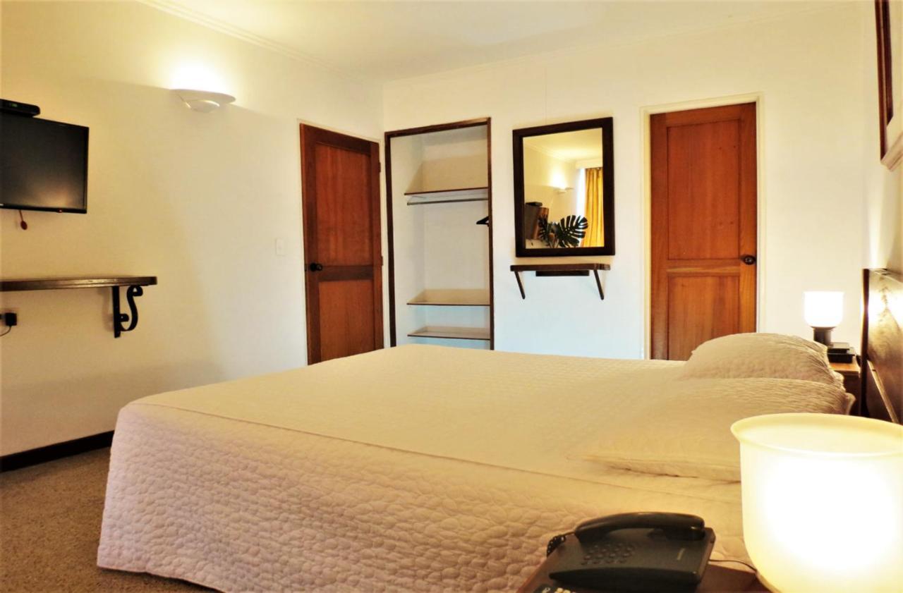 Hotel Centenario Armenia  Esterno foto